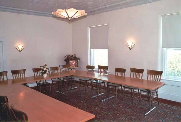 Bailey Hotel Robert Finney Room