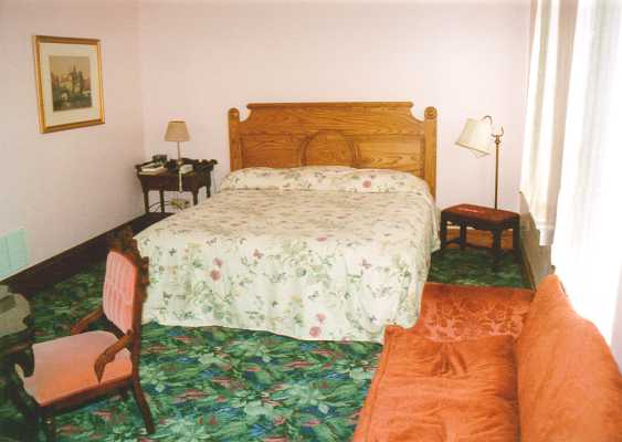 Ash King Suite