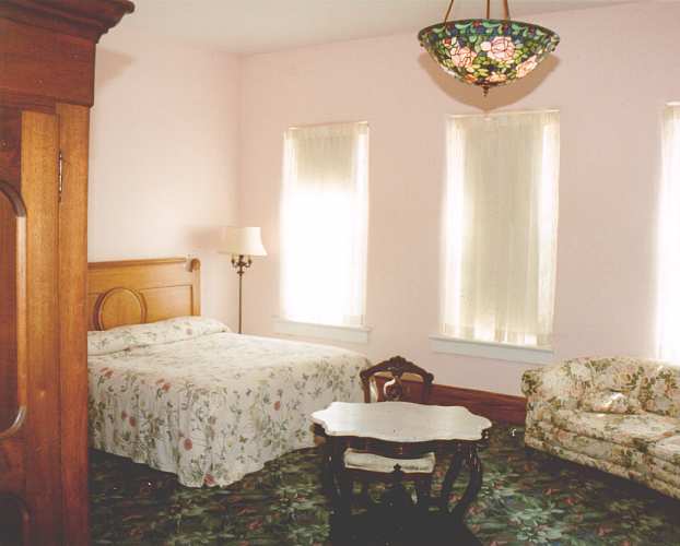 Oak King Suite